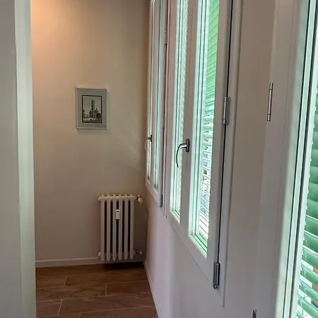 Coach 4 Apartment *